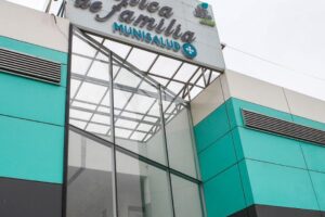 Centro de Consultorios Médicos La Familia