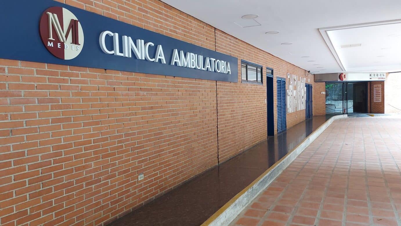 clinica de especialidades santa fe