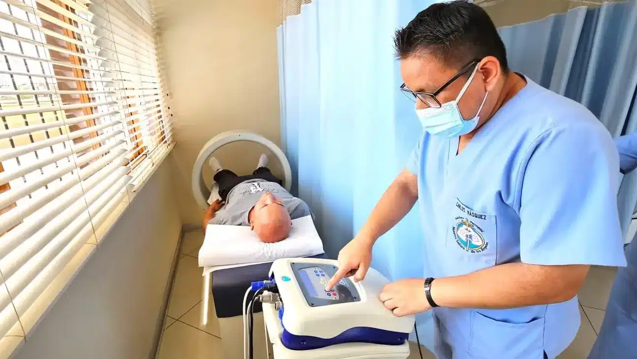 clinica integral angeles de la salud e i r l